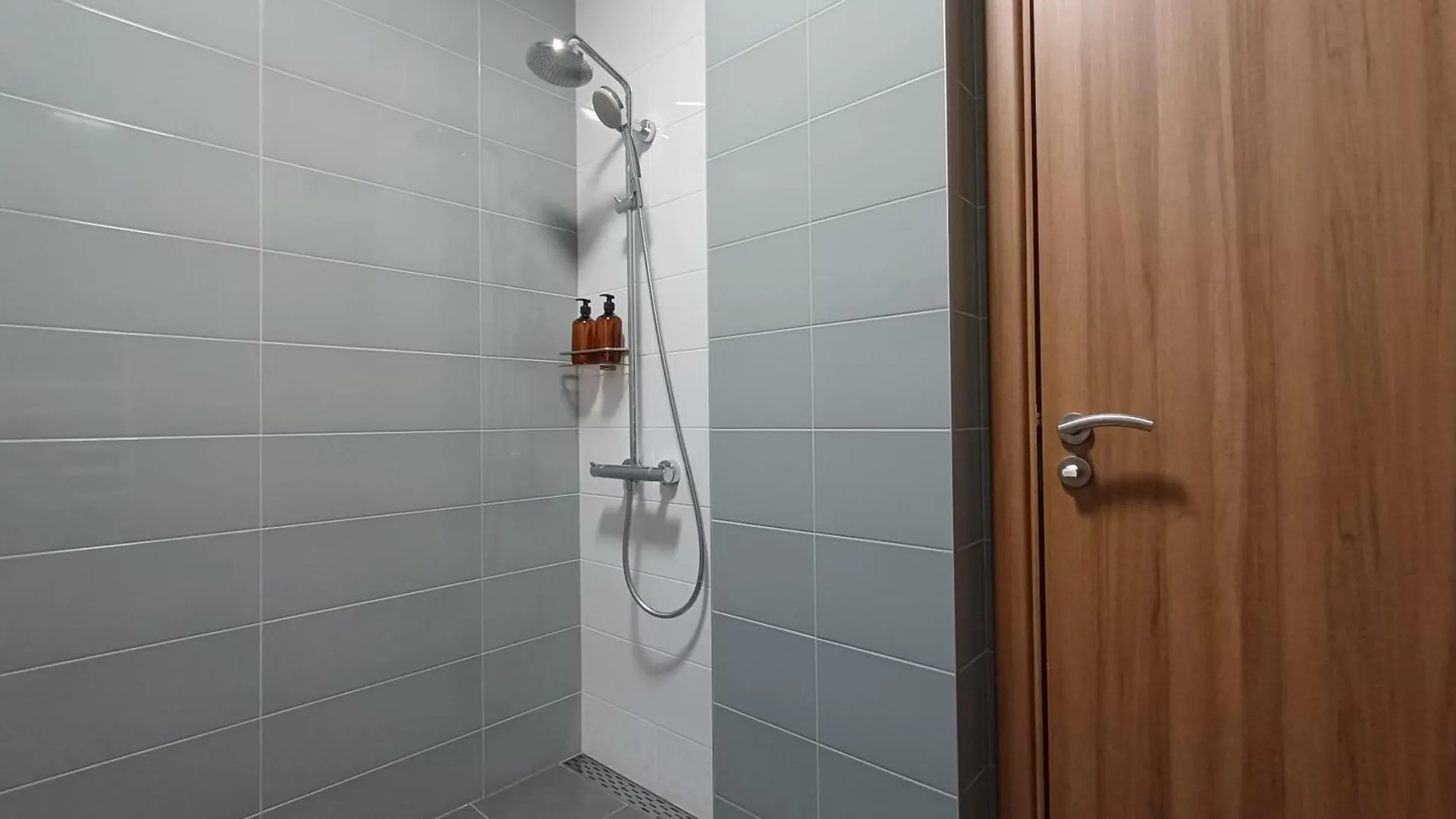 Modern Comfort Near Airport, The Mall, Techpark By Keybox Sofia Apartment