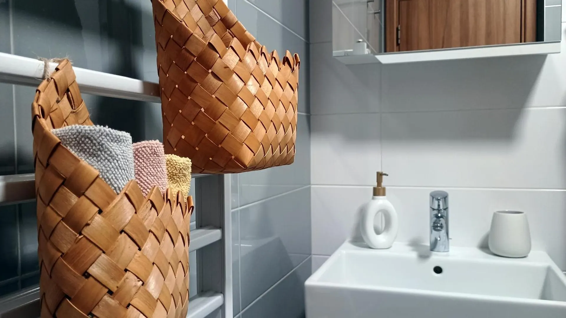 Apartment Modern Comfort Near Airport, The Mall, Techpark By Keybox Sofia Bulgaria